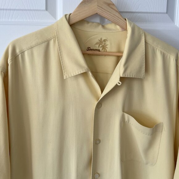 Yellow Tommy Bahama Short Sleeve 100% Silk Shirt! - Picture 4 of 16